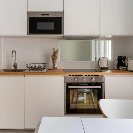 Airy And Stylish 1bd Flat Ile Saint-louis * Paris