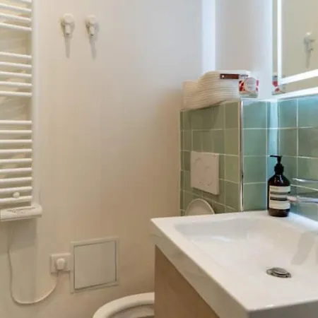 Apartman Airy And Stylish 1bd Flat Ile Saint-louis *
