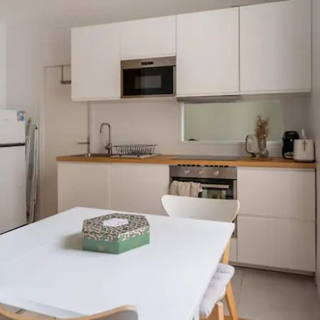 Appartamento Airy And Stylish 1bd Flat Ile Saint-louis Parigi