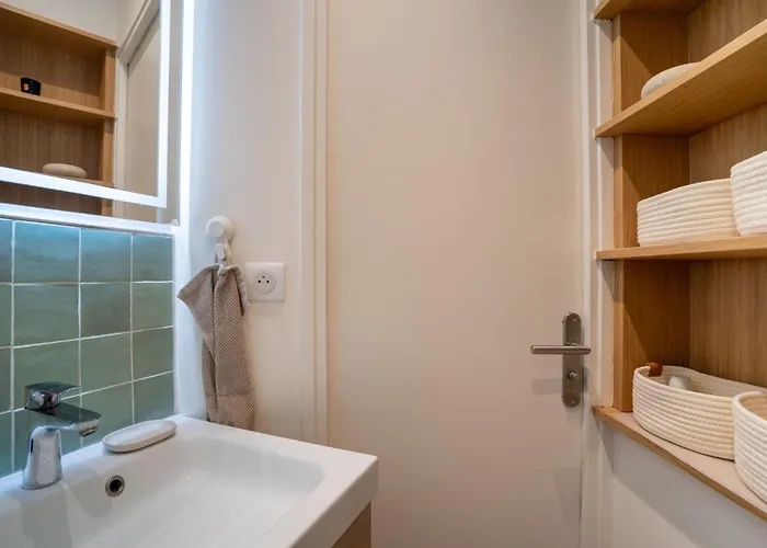 Airy And Stylish 1bd Flat Ile Saint-louis Paříž